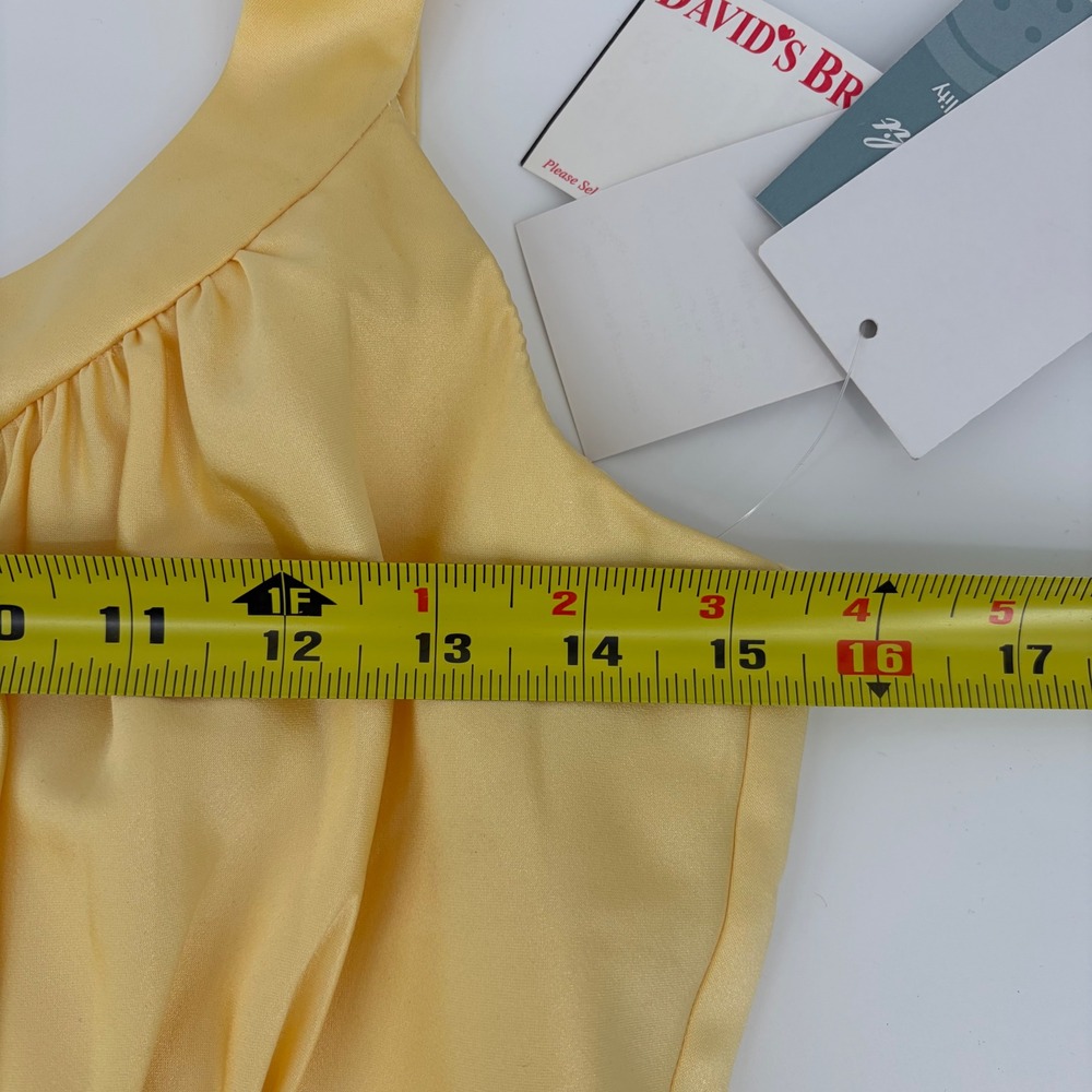 David's Bridal Girls Yellow Satin Baby Doll Gown Size 18 Dance Formal Bridesmaid - Picture 8 of 9